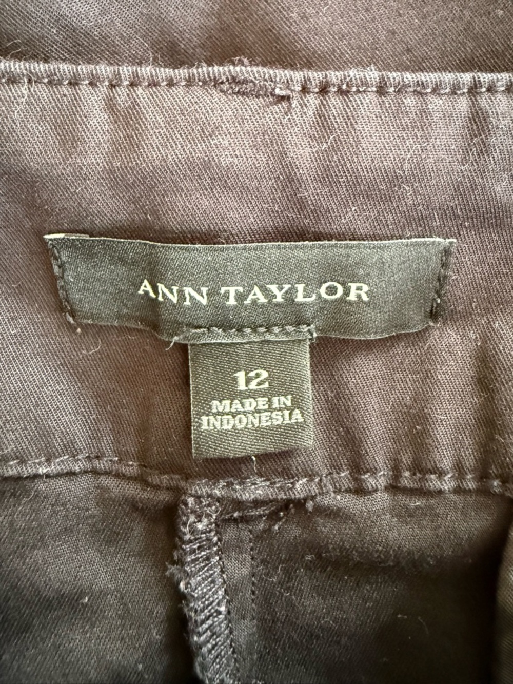 Ann Taylor Black Boardwalk Bermuda Shorts Quiet Luxury Minimalist Tailored Chic - Picture 3 of 9